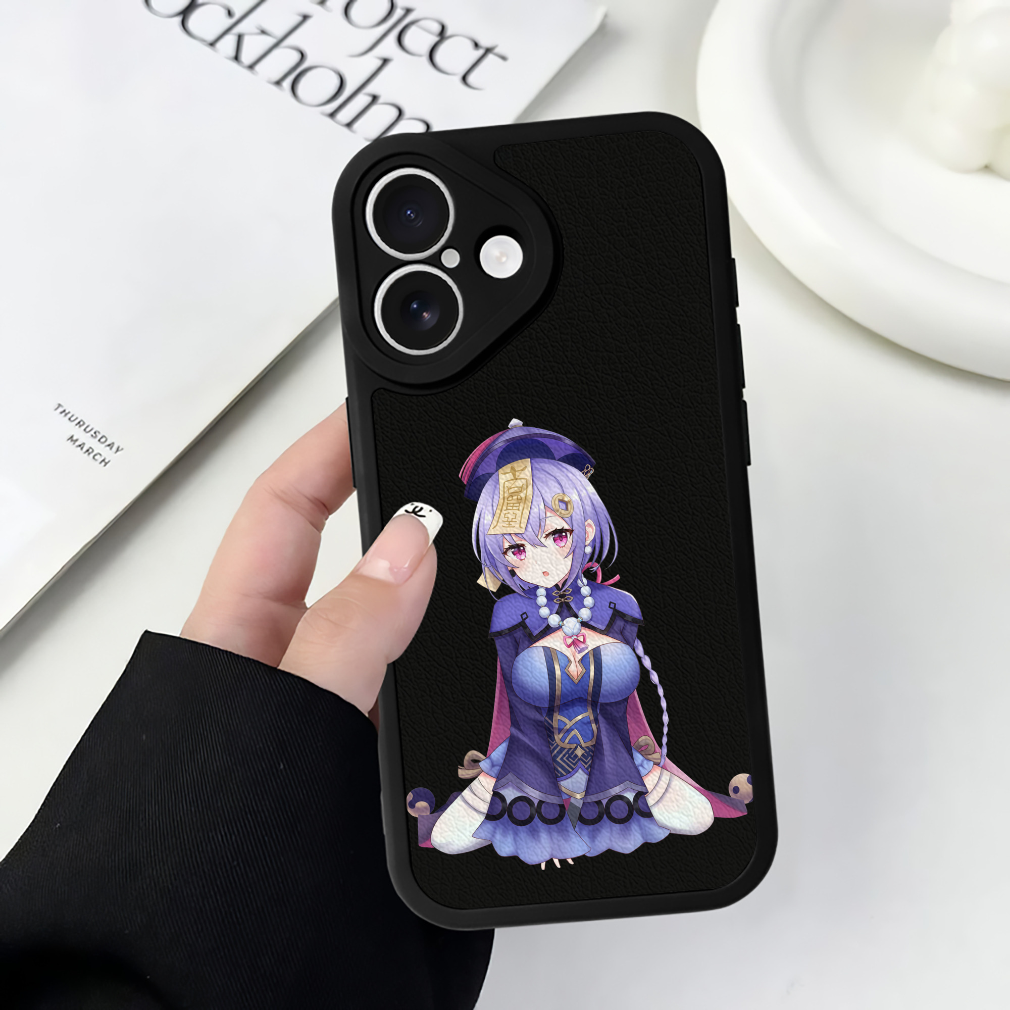げんし神 七七 なな  genshin Nana 【iPhone 16シリーズ対応】シリコンスマホケース（レザー調） 材質：シリコン